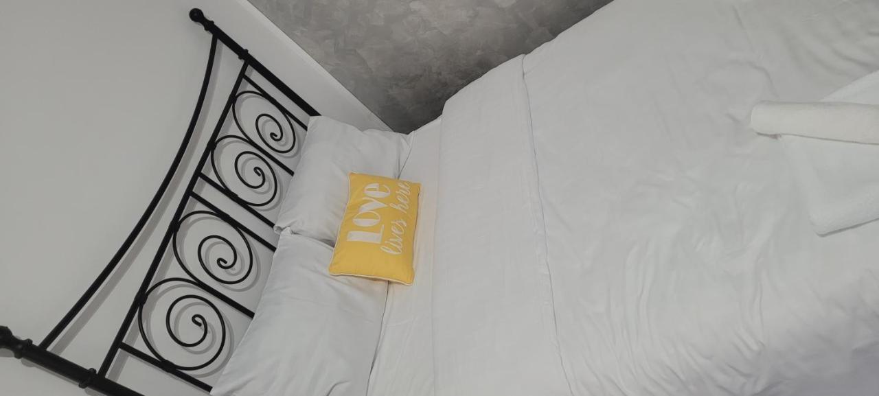 Andi 2-Apartament Băile Herculane Eksteriør billede